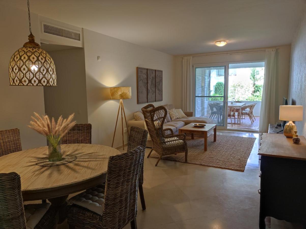 Costalita On The Beach - 3 Bedroom Cosy Apartment Estepona Esterno foto
