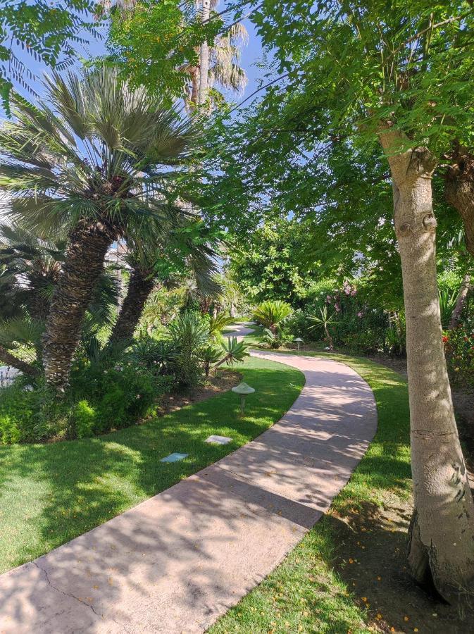 Costalita On The Beach - 3 Bedroom Cosy Apartment Estepona Esterno foto